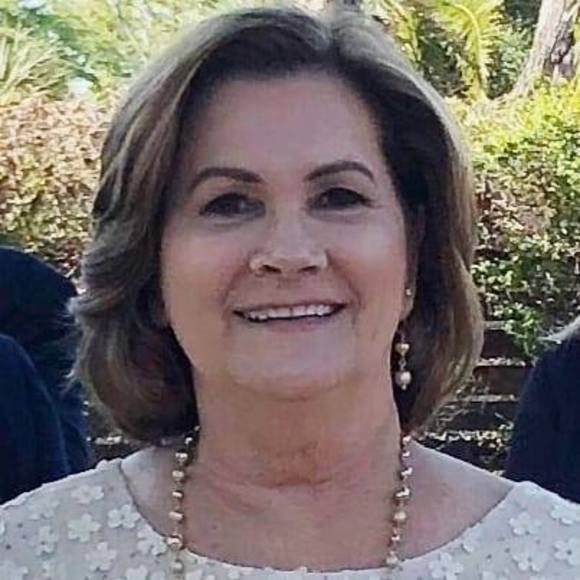 Meet your Posher, Estella - Picture 1 of 1